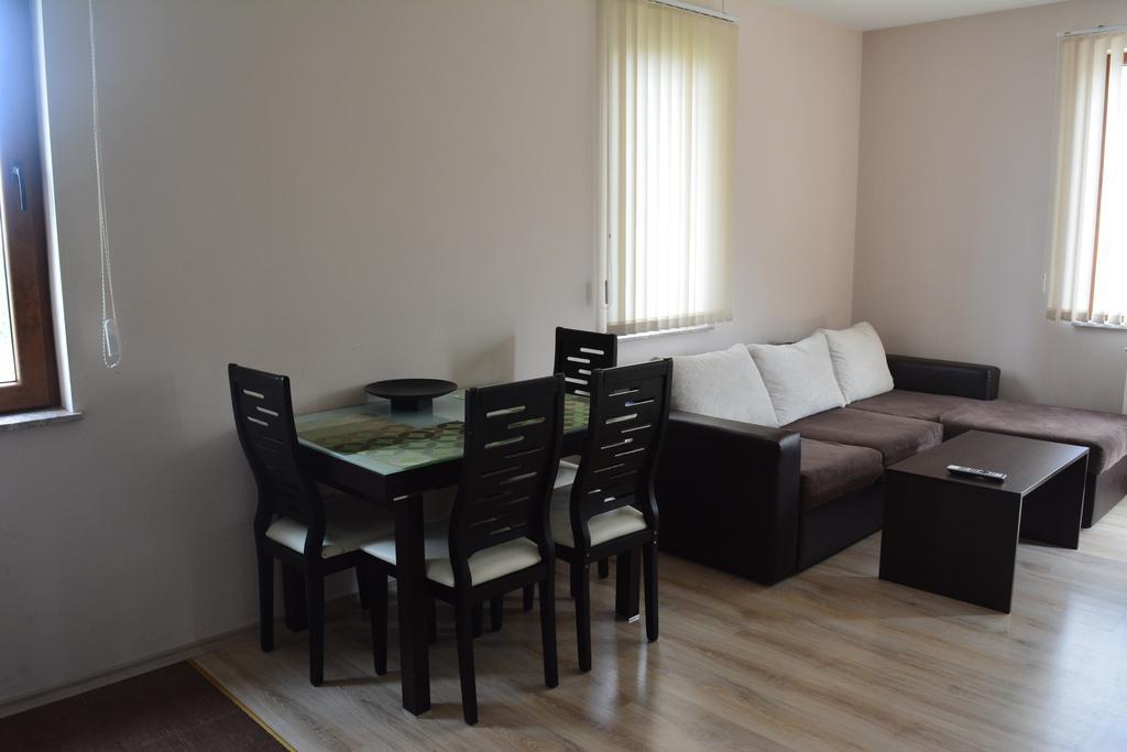 Apartment Bonne Chance Sofia Bagian luar foto