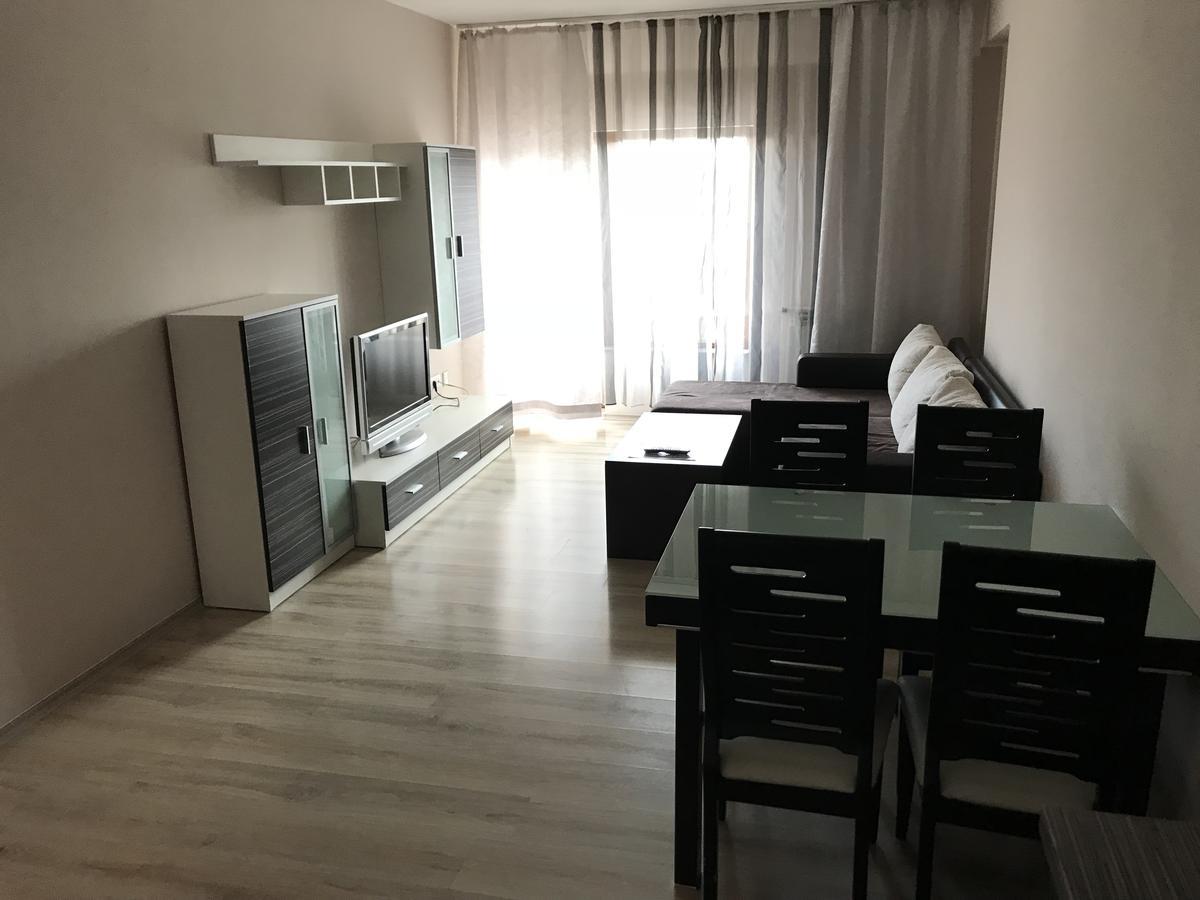 Apartment Bonne Chance Sofia Bagian luar foto
